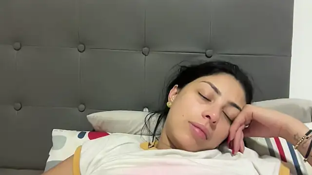 AbrilSantosxo webcam
