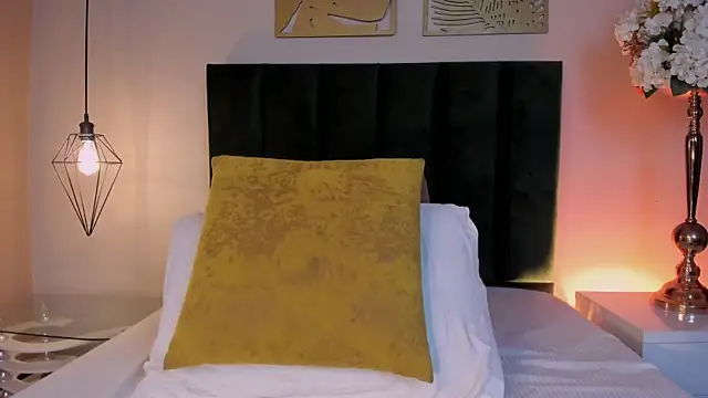CelesteQueeen webcam