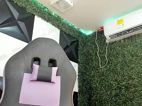 velvetcouple_x webcam