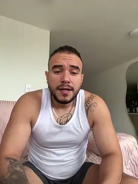 lunasex06 webcam