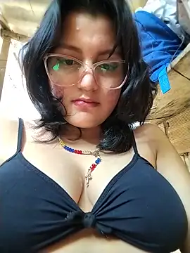 Watch sienna_elara live on EroticFlix - High definition streams