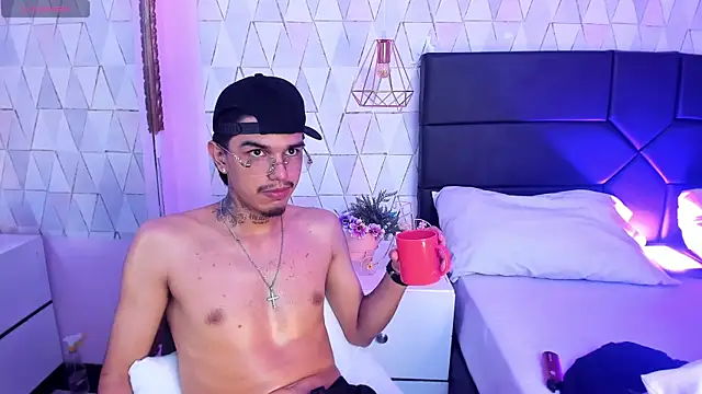 TysonRiggs webcam