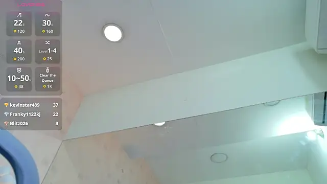 NaughtyyMommyyy webcam