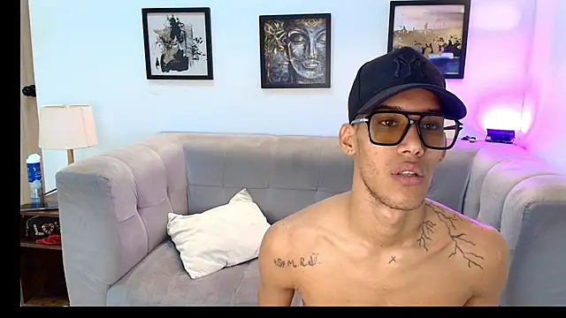 RED_BOYS_XXX webcam