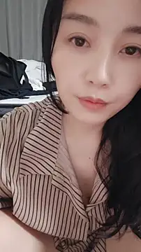 Watch lylxili live on EroticFlix - High definition streams