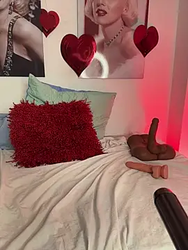 Watch SofiaVitali_ live on EroticFlix - High definition streams