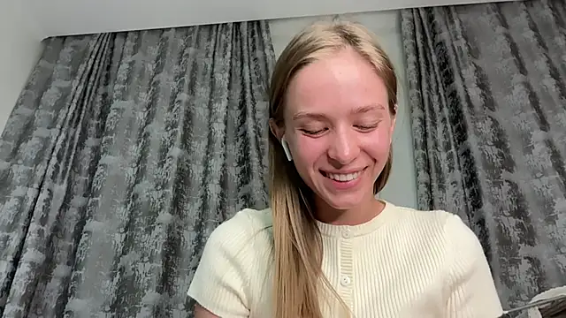 DanikaMory webcam
