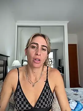 NicoleWilder webcam