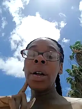 Jasmine_FullsShine webcam