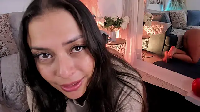 Nicolle_W webcam