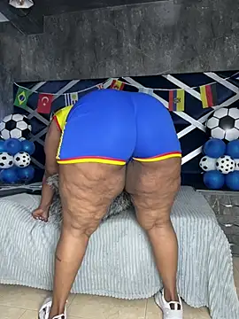 aranzalatinblaks1 (F milf) - ride dildo