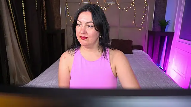 VelvetLuck webcam