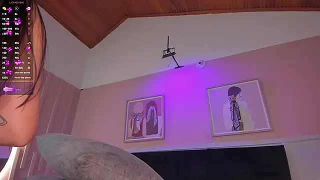 elodie_walker webcam
