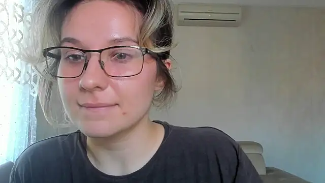 Lilith_lutherlow webcam