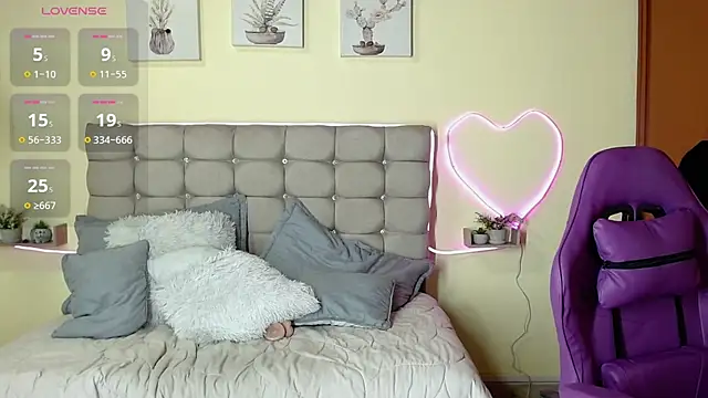 _naomi_s webcam