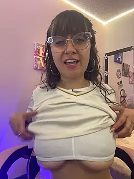 Watch SammyGomez live on EroticFlix - High definition streams