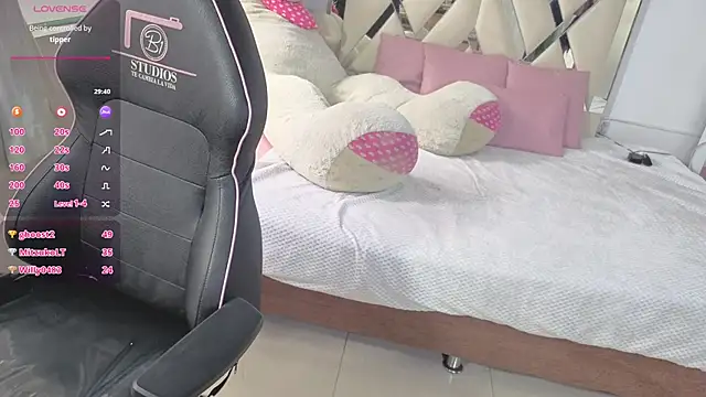 MILAH_TAY webcam