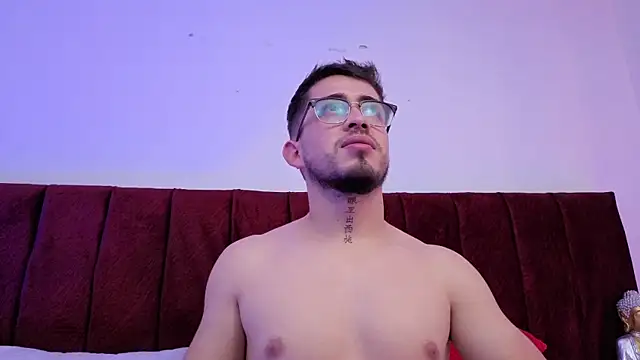 Tommas_Jhonson webcam