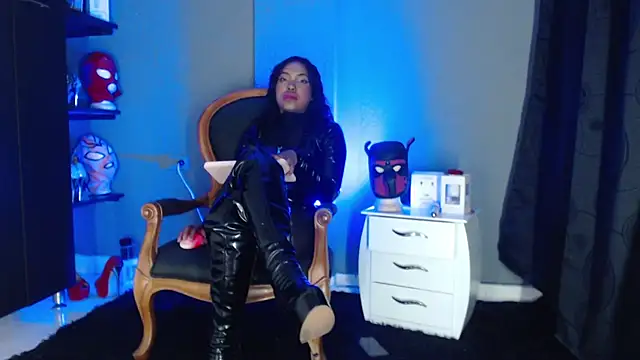 Watch AntonelaVargas live on EroticFlix - High definition streams