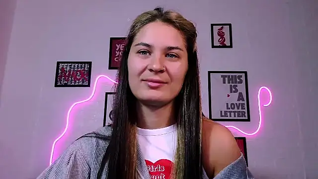 Watch AlisaFrost live on EroticFlix - High definition streams