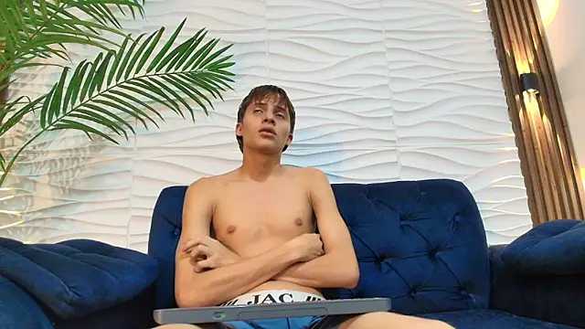 pavo_tv (M twink) - Show cum