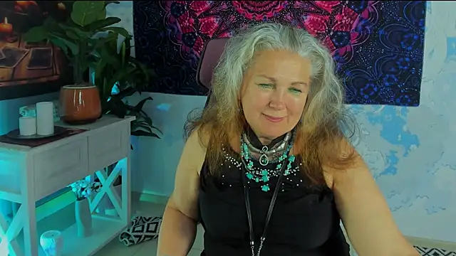 Watch LilaMaharani live on EroticFlix - High definition streams