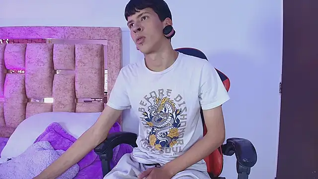 Astarotth__ webcam