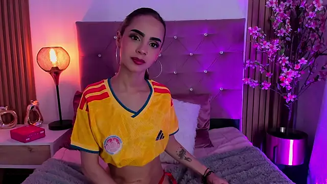 Watch celeste_queen7 live on EroticFlix - High definition streams