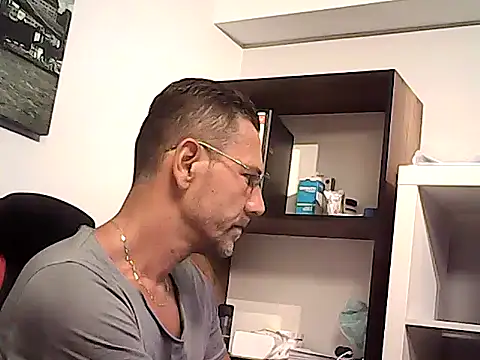 mastercharisma35 webcam