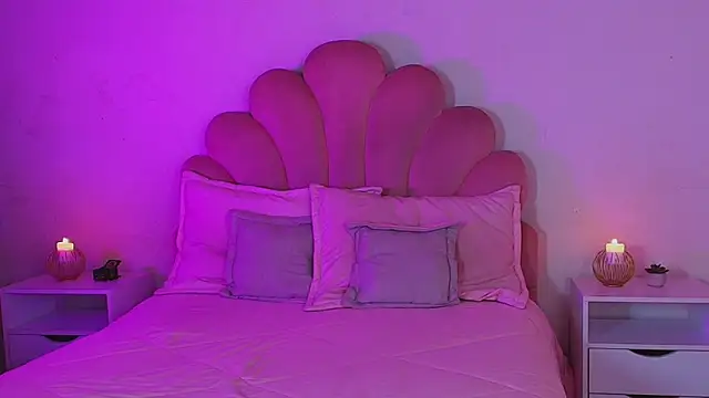 Watch MiaColucci18 live on EroticFlix - High definition streams