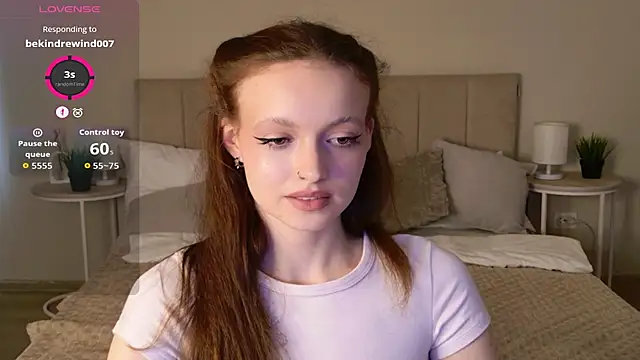 SallyPinkman webcam