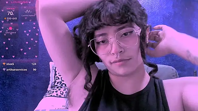 NinaYellow webcam