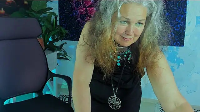Watch LilaMaharani live on EroticFlix - High definition streams