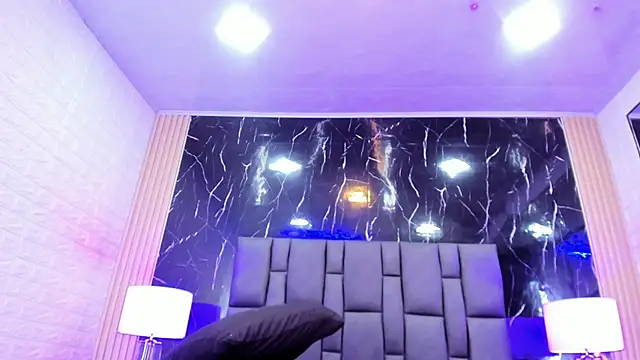 Watch BustyGlow live on EroticFlix - High definition streams
