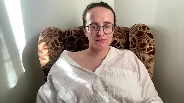 sofiatease (F young) - <3