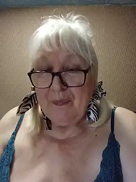 Watch Alexia64231 live on EroticFlix - High definition streams