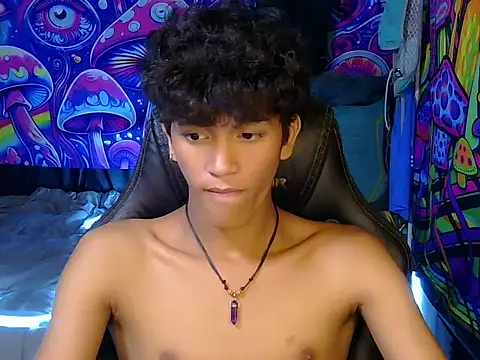 hugekenbigcock webcam