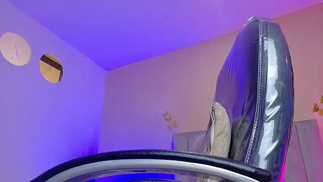 Nascary_Fox webcam