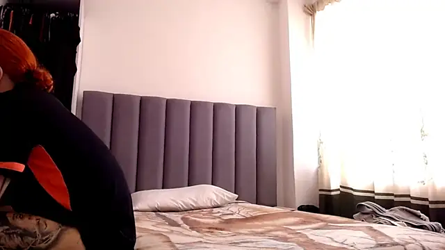 saara_johnson496 webcam