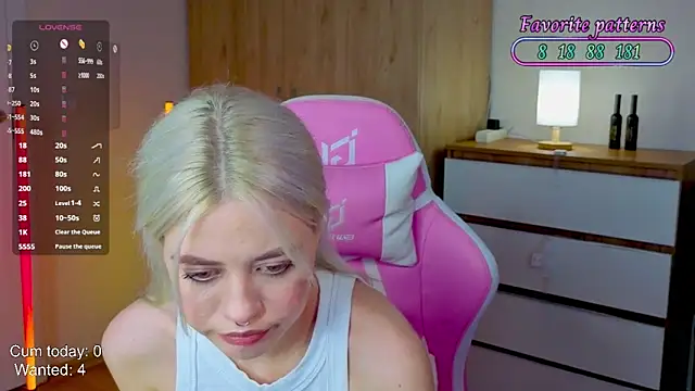 mybunnywendy (F young) - Remove panties