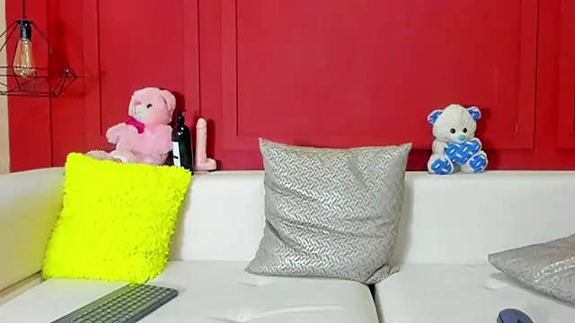 michaelvasquex (M twink) - naked hehe