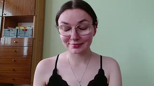LooveELLYx webcam