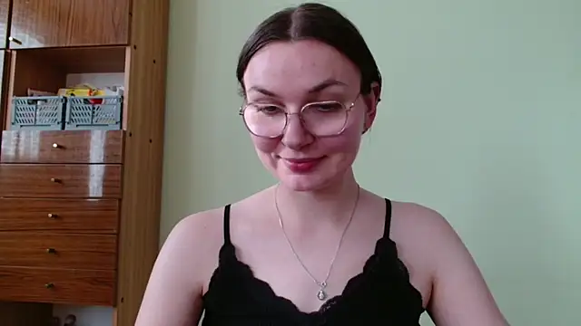 LooveELLYx webcam