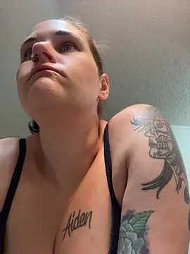 lolabunny9 webcam
