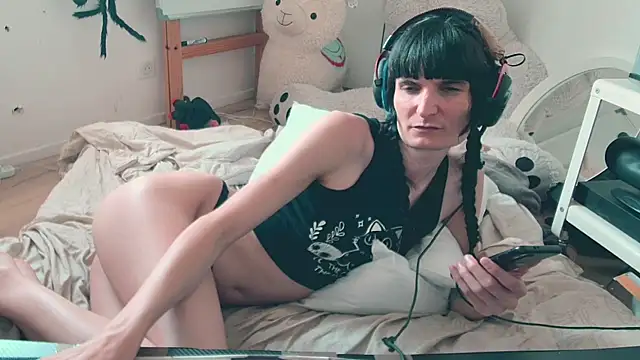 CeriseLapine webcam