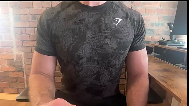gymshrk (Ask my age) - cum with me