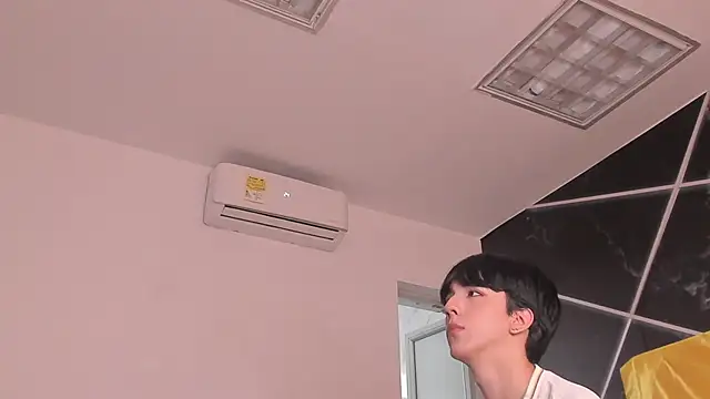 Quma86 - Male webcam sex chat
