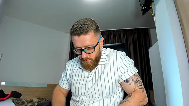 Findom_guy webcam