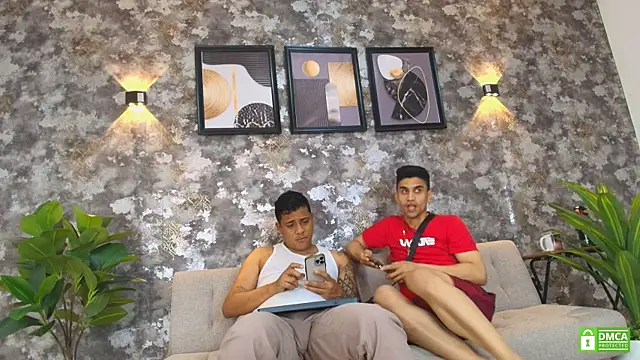 alejandro_and_deiby's live room