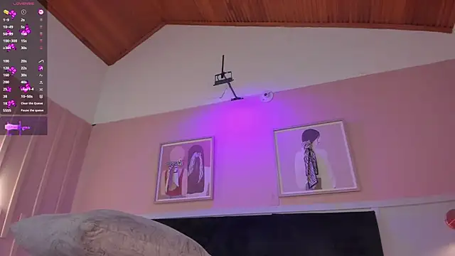 elodie_walker webcam